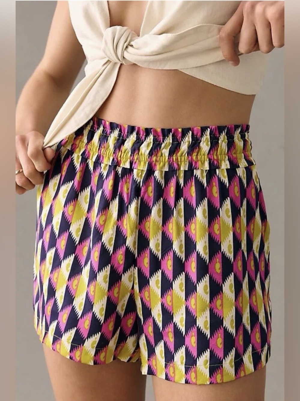 By Anthropologie Easy Traveler Pull On Geometric Ikat Shorts NWOT Size Medium